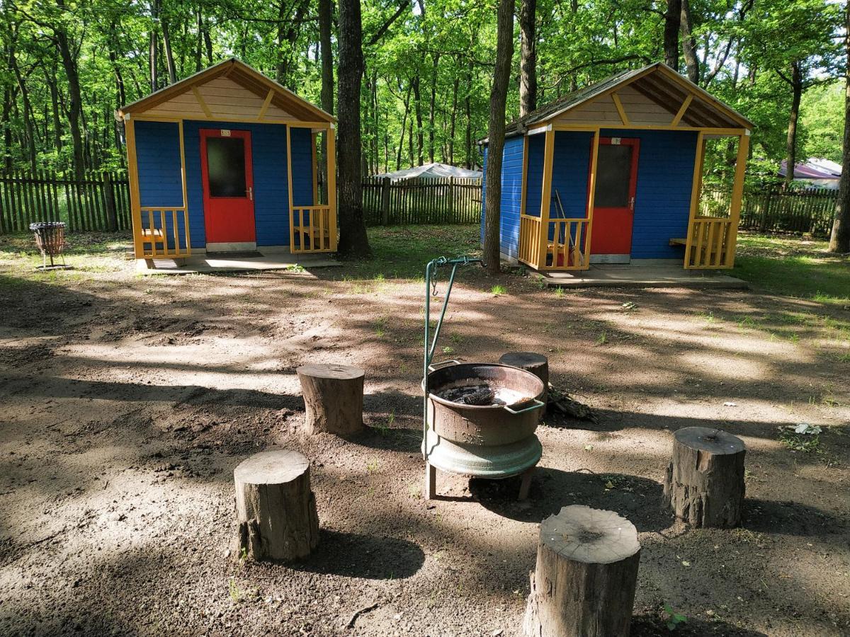 Dorcas Center&Camping Hotel Дебрецен Екстериор снимка